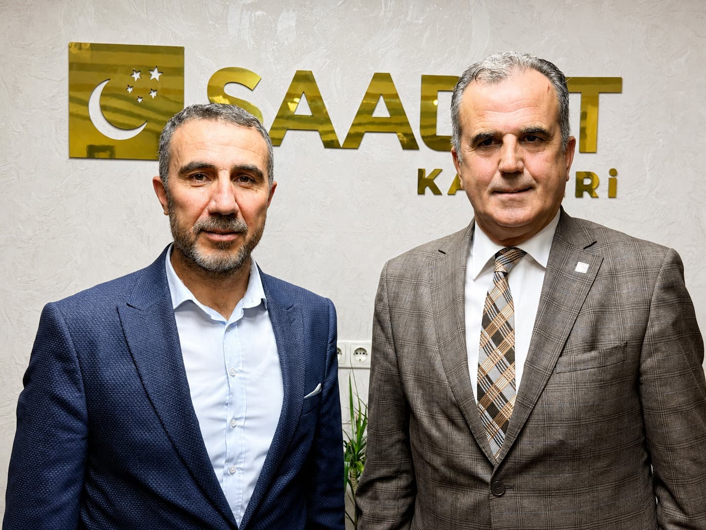 Ali Üstünel Saadet Partisi’ne katıldı