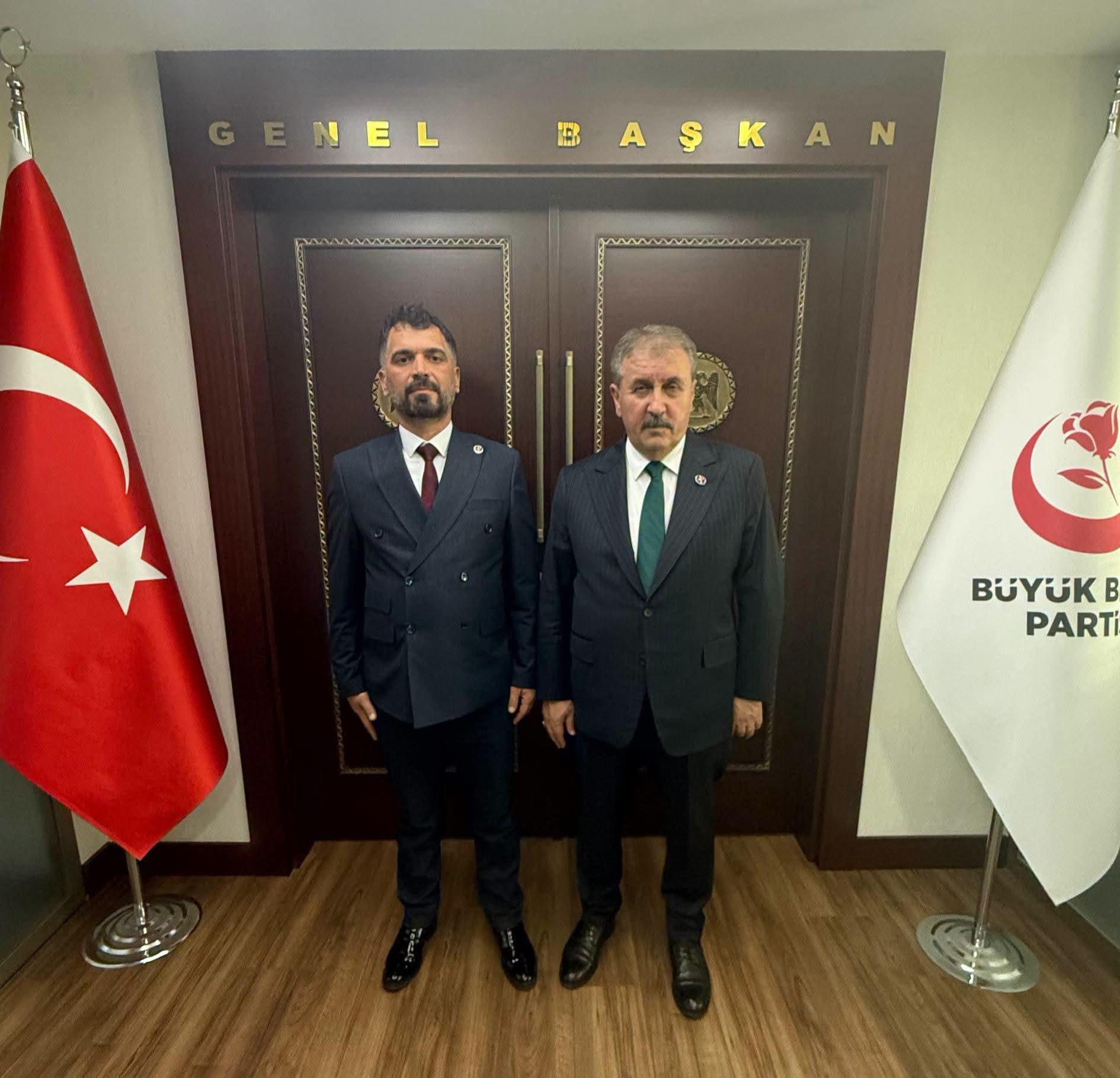 Büyük Birlik Partisi Kayseri İl Başkanı Dirmen, Genel Başkan Destici ile bir araya geldi