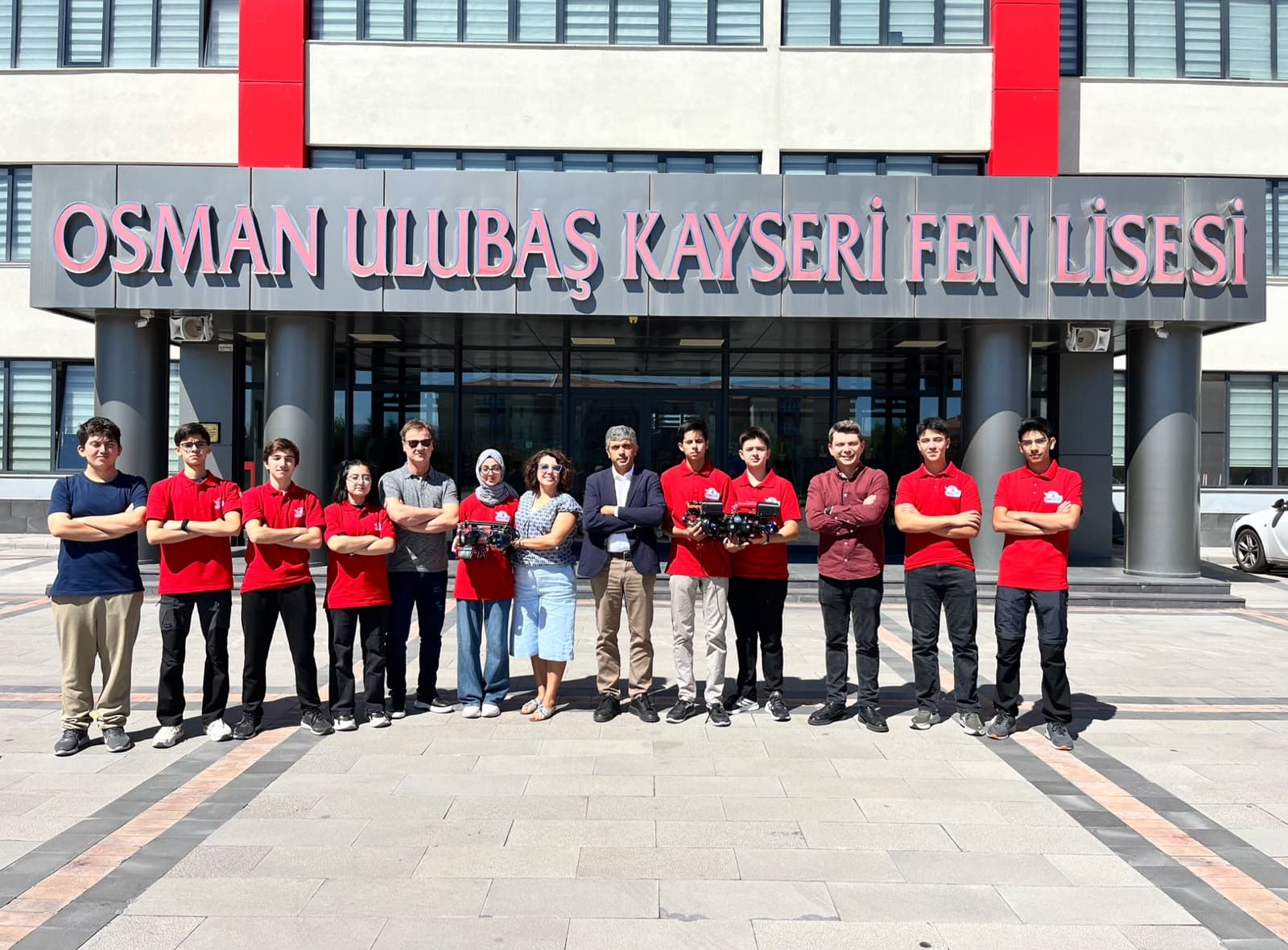Kayseri’yi temsil eden liseli gençler Teknofest’te Türkiye 1’incisi oldu