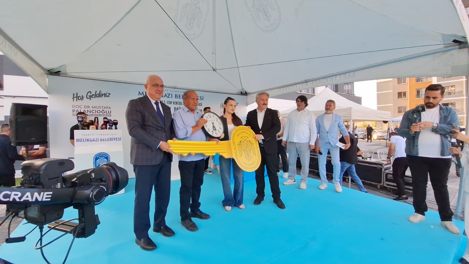 Yıldırım Beyazıt Mahallesinde 204 daire sahiplerini buldu