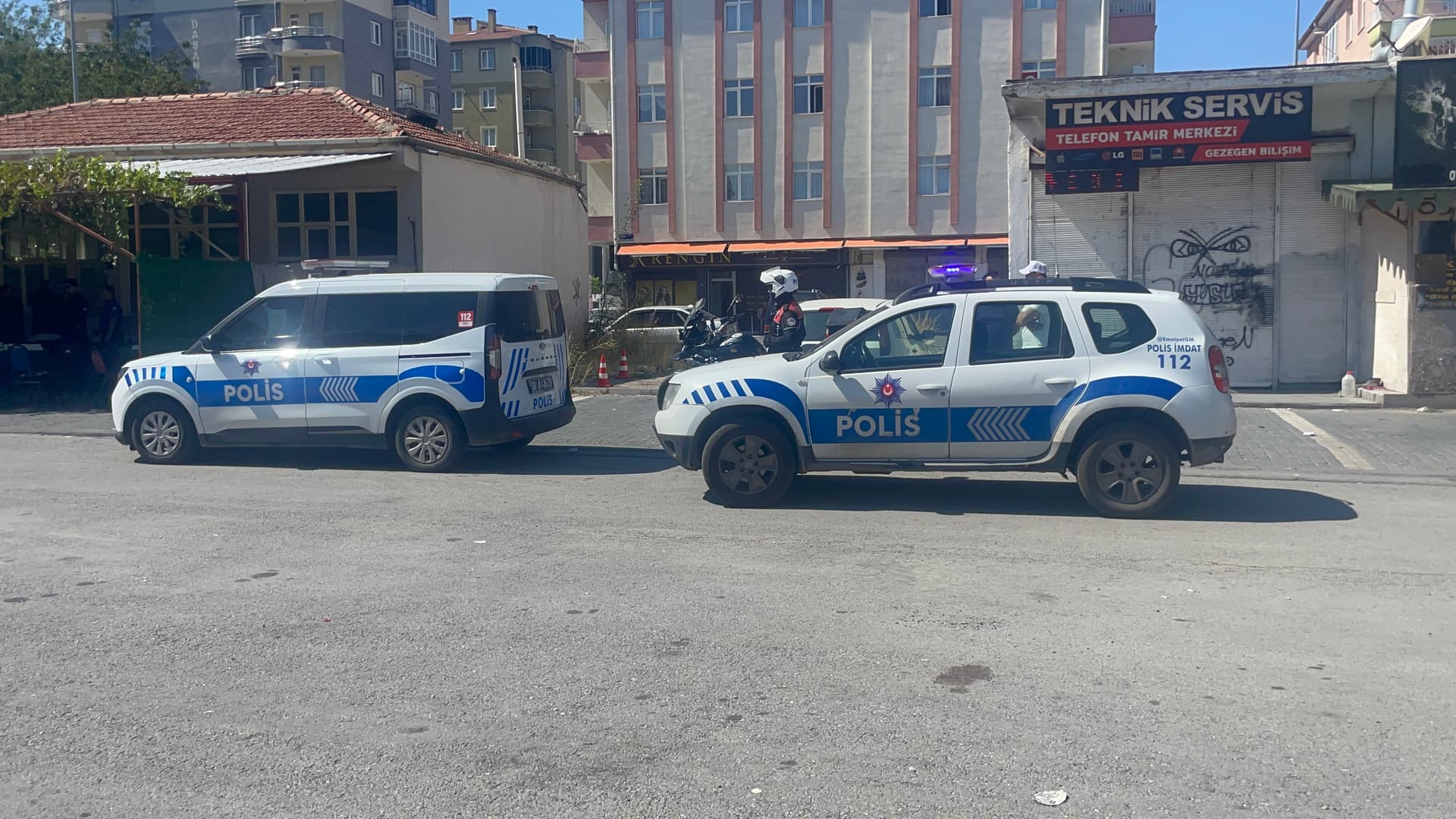 Kıraathane çalışanının silahla yaraladığı şahıs hastaneye kaldırıldı