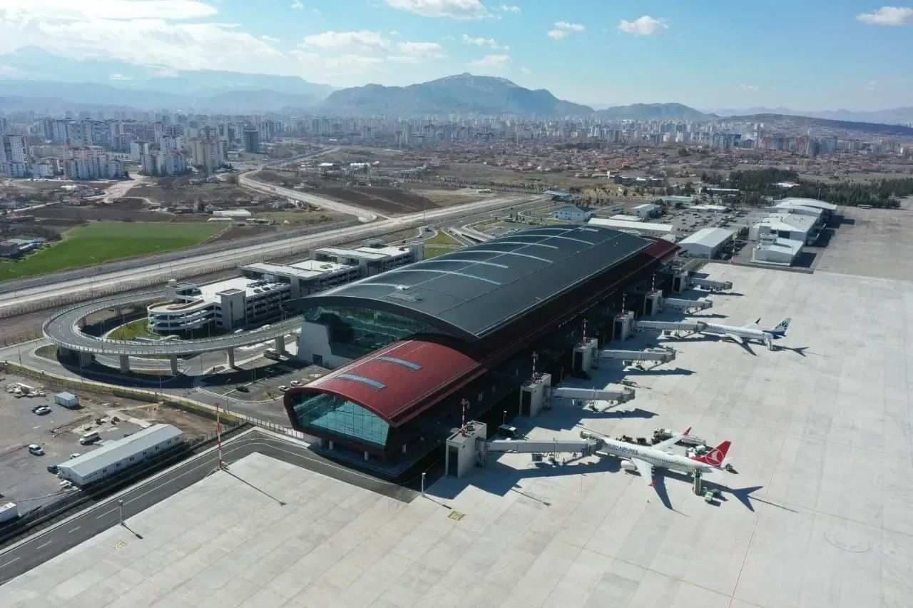 Kayseri Havalimanı ağustos ayında 303 bin yolcuya hizmet verdi