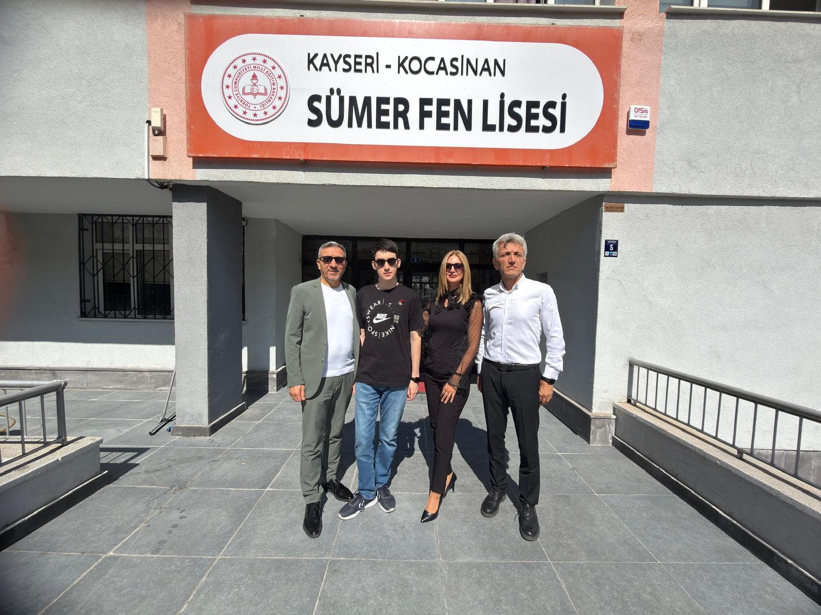 YKS Kayseri 1’incisi ve Türkiye 6’ncısı Çağrı Mert Akkaya altın ile ödüllendirildi