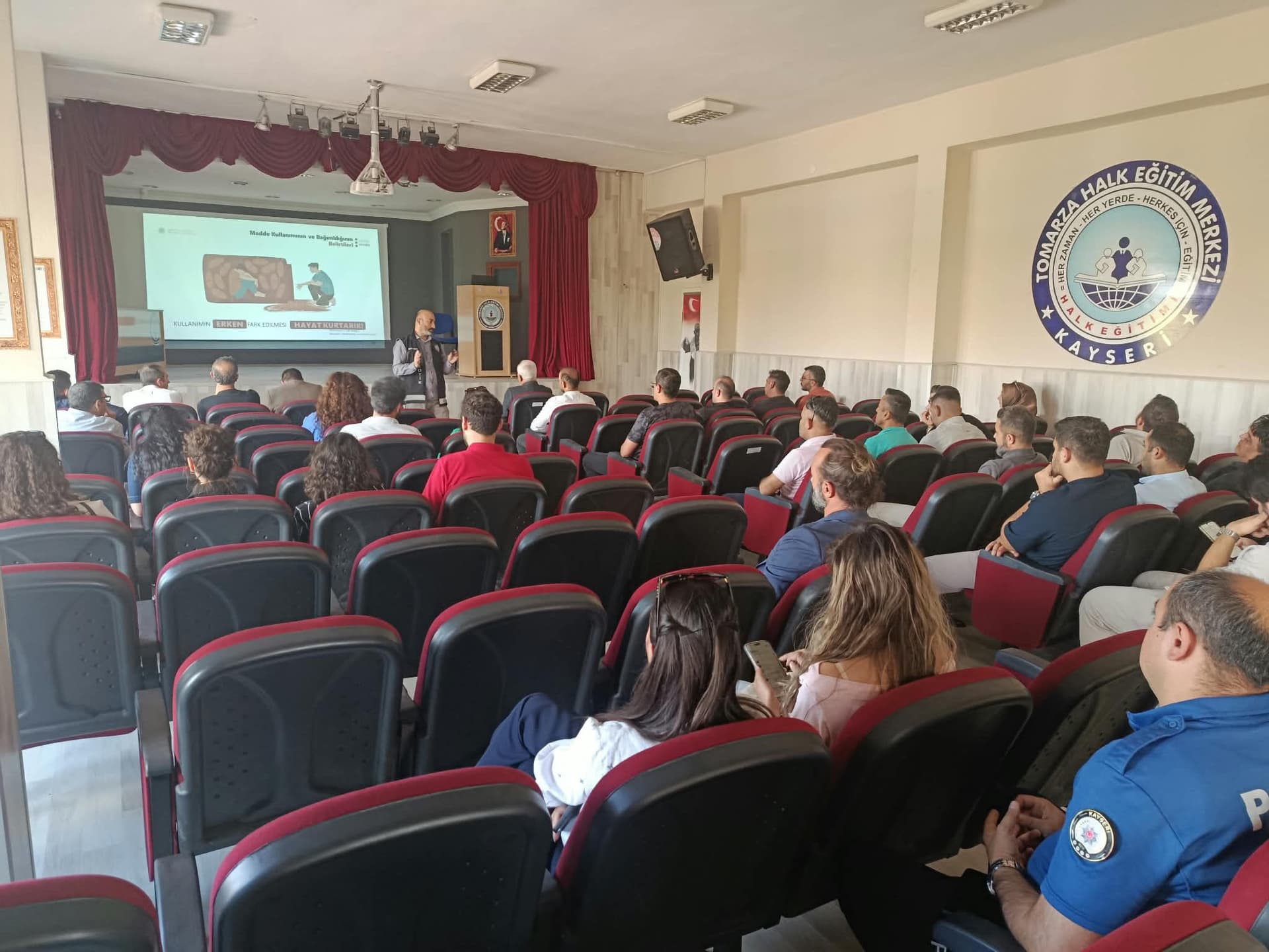 ‘En İyi Narkotik Polisi Anne’ projesi ile bin 476 vatandaş bilgilendirildi