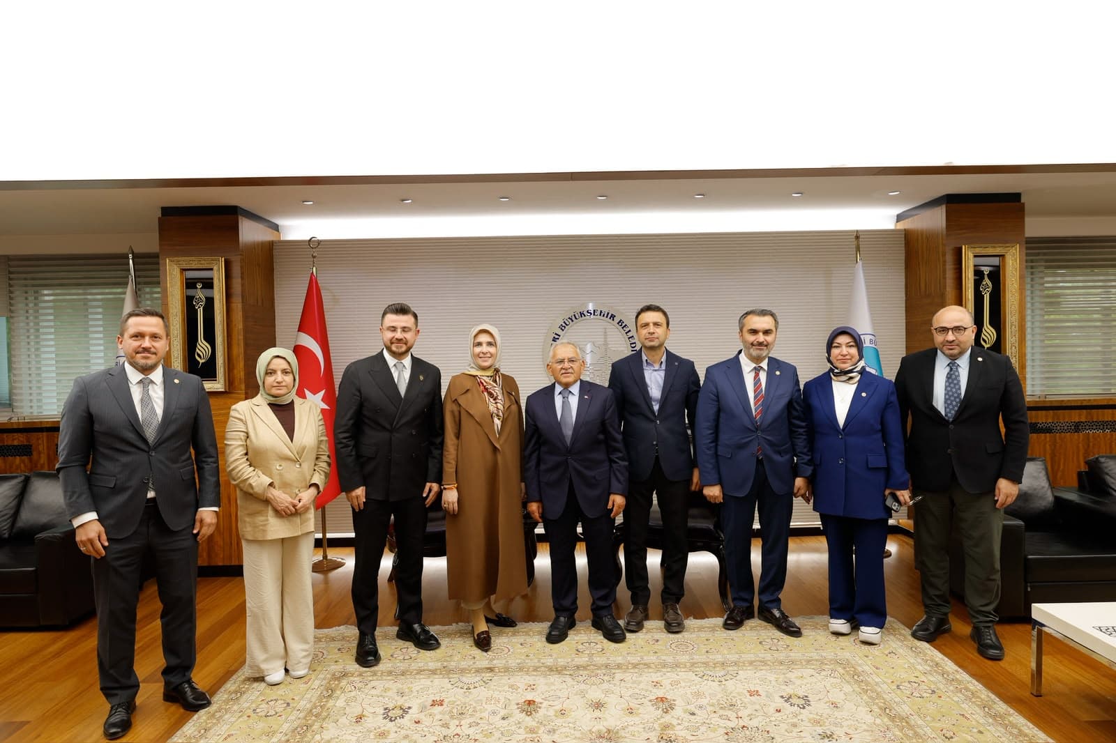 AK Parti heyeti Kayseri’de temaslarda bulundu