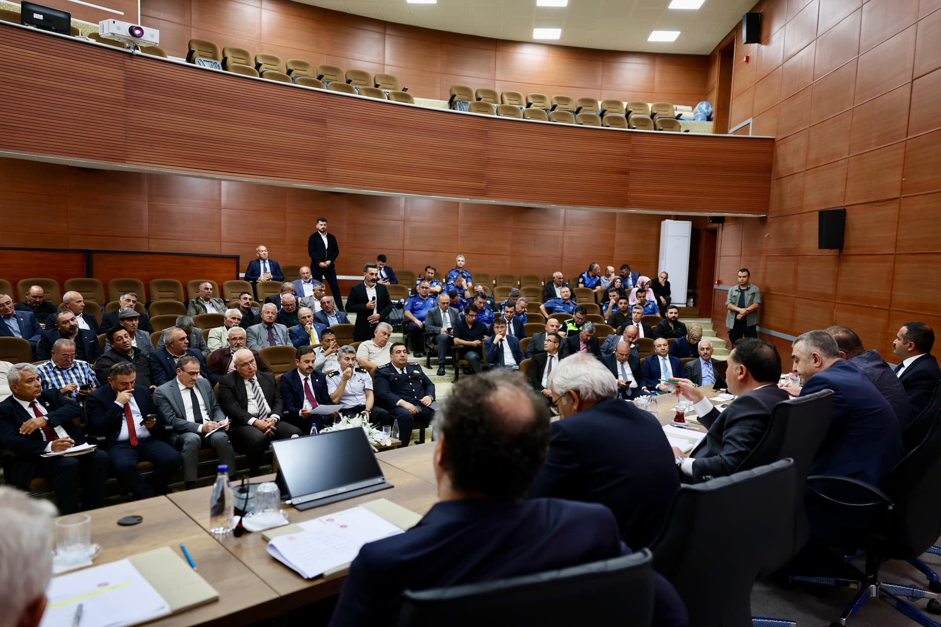 Vali Çiçek: “Çalışmalarımızı her vatandaşımıza ulaşacak şekilde kararlılıkla sürdüreceğiz”