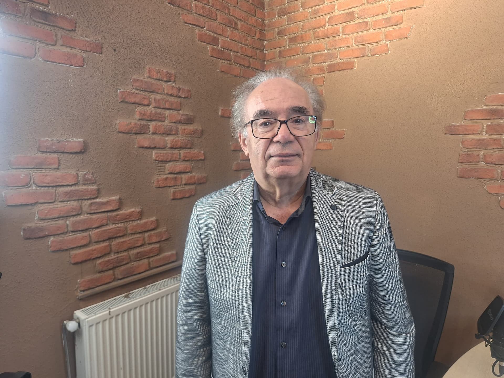 Ekonomist Uzunoğlu, “Fon soruşturmasının faturasını halka yüklememeliyiz”