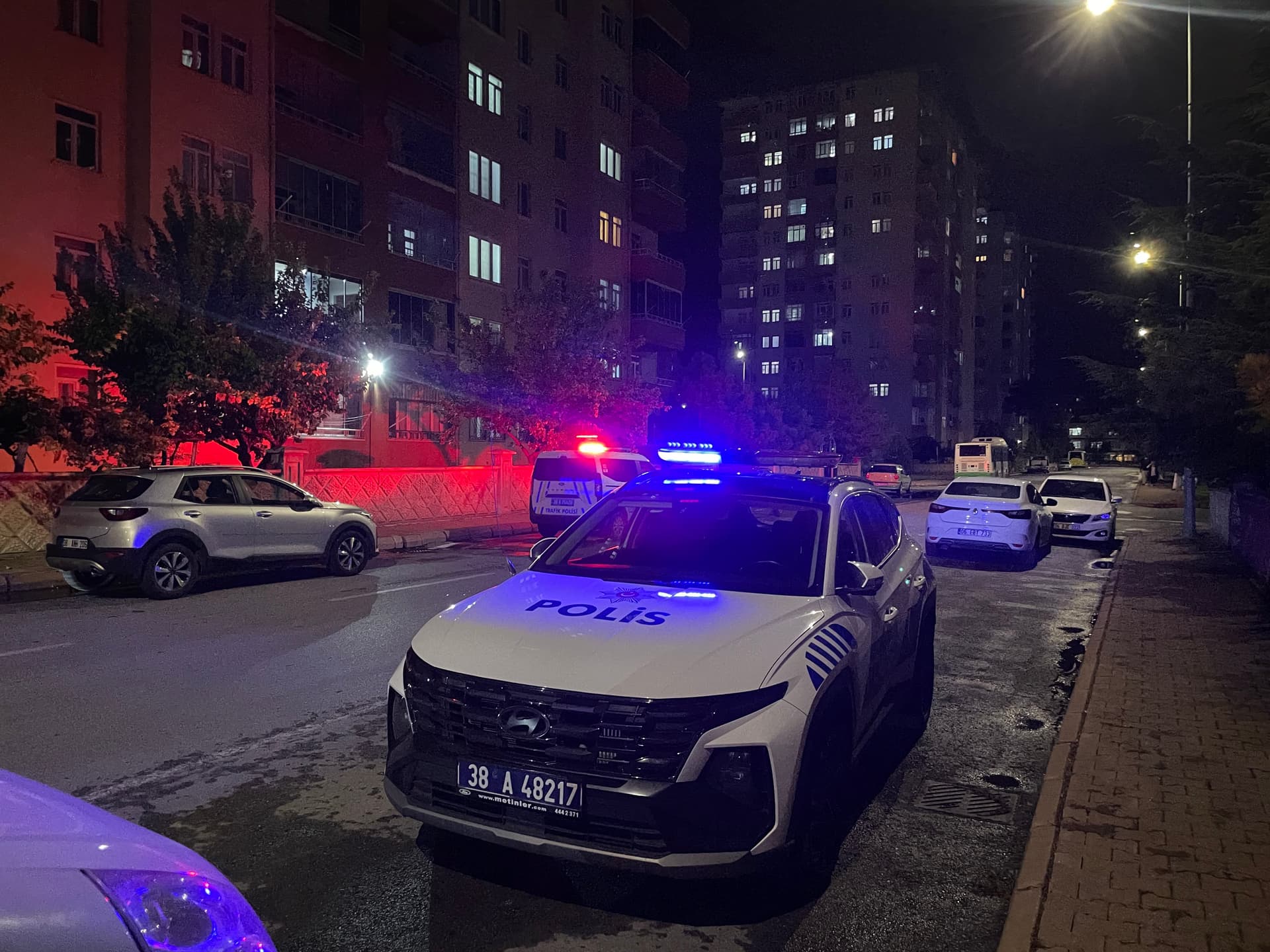 Yaşlı kadın evinde ölü bulundu