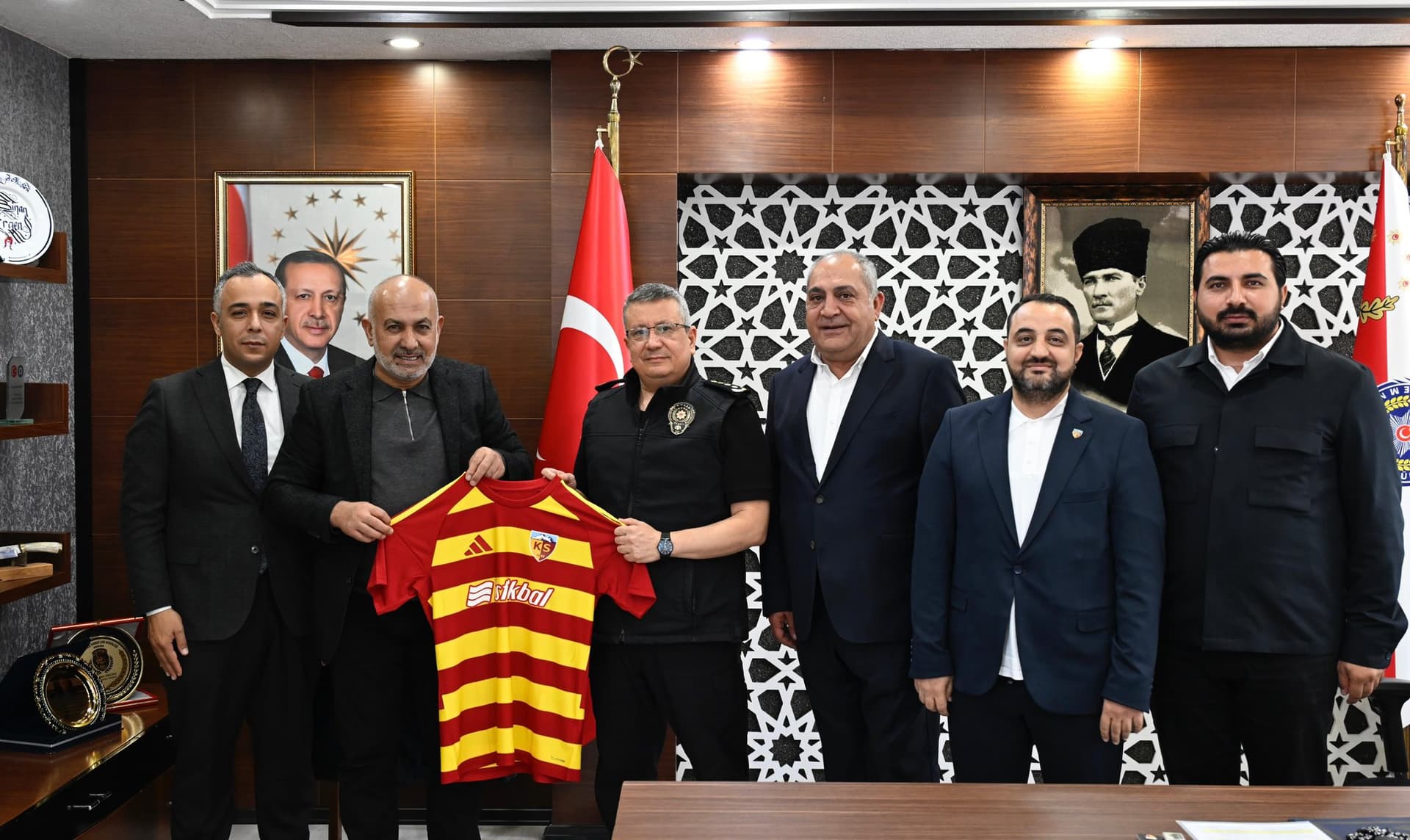 Kayserispor yönetiminden, İl Emniyet Müdürü Ergen’e hayırlı olsun ziyareti