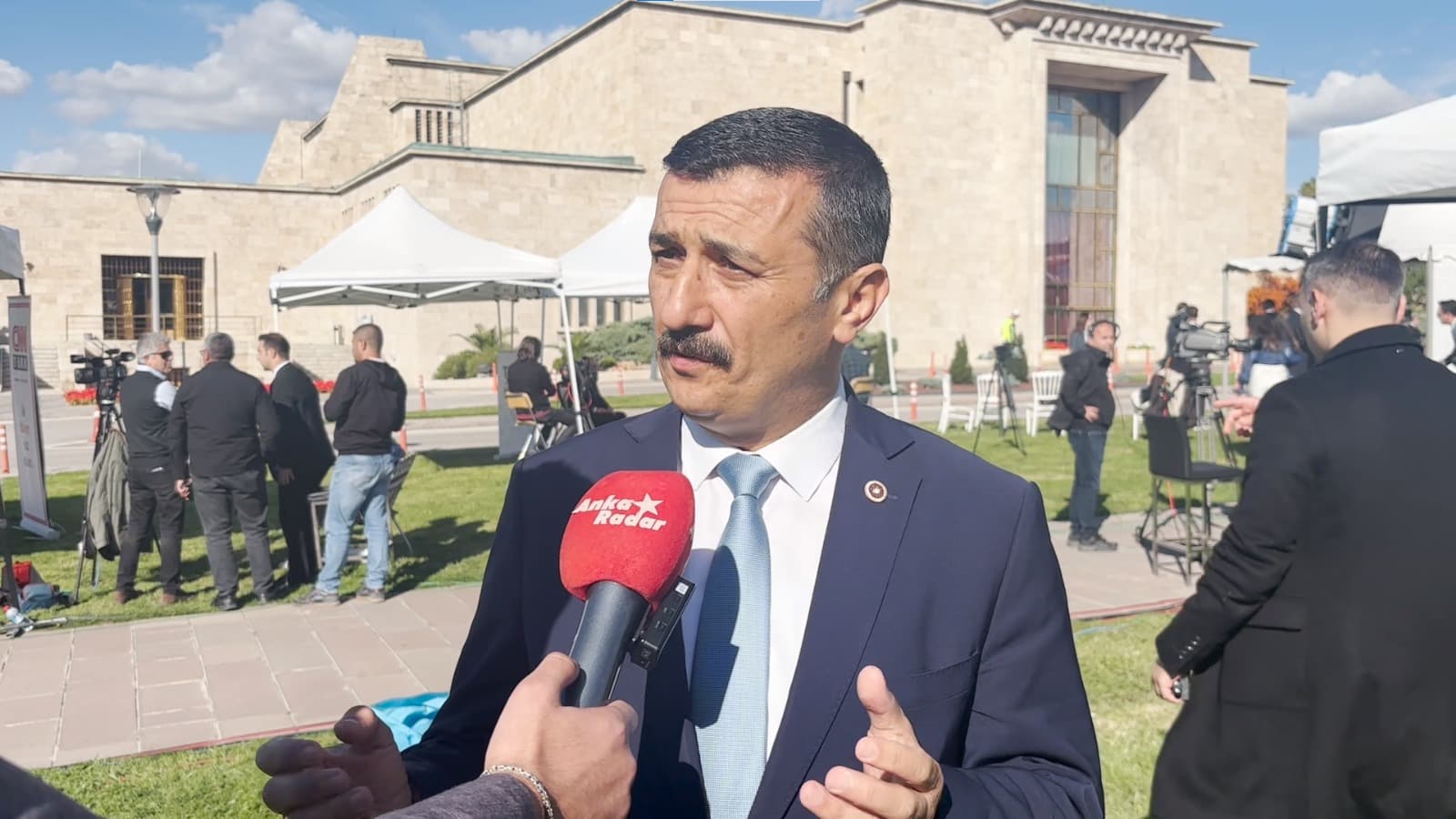 İYİ Partili Türkoğlu; “Anayasanın hangi maddesi sizin adaleti uygulamanıza engel oldu?”