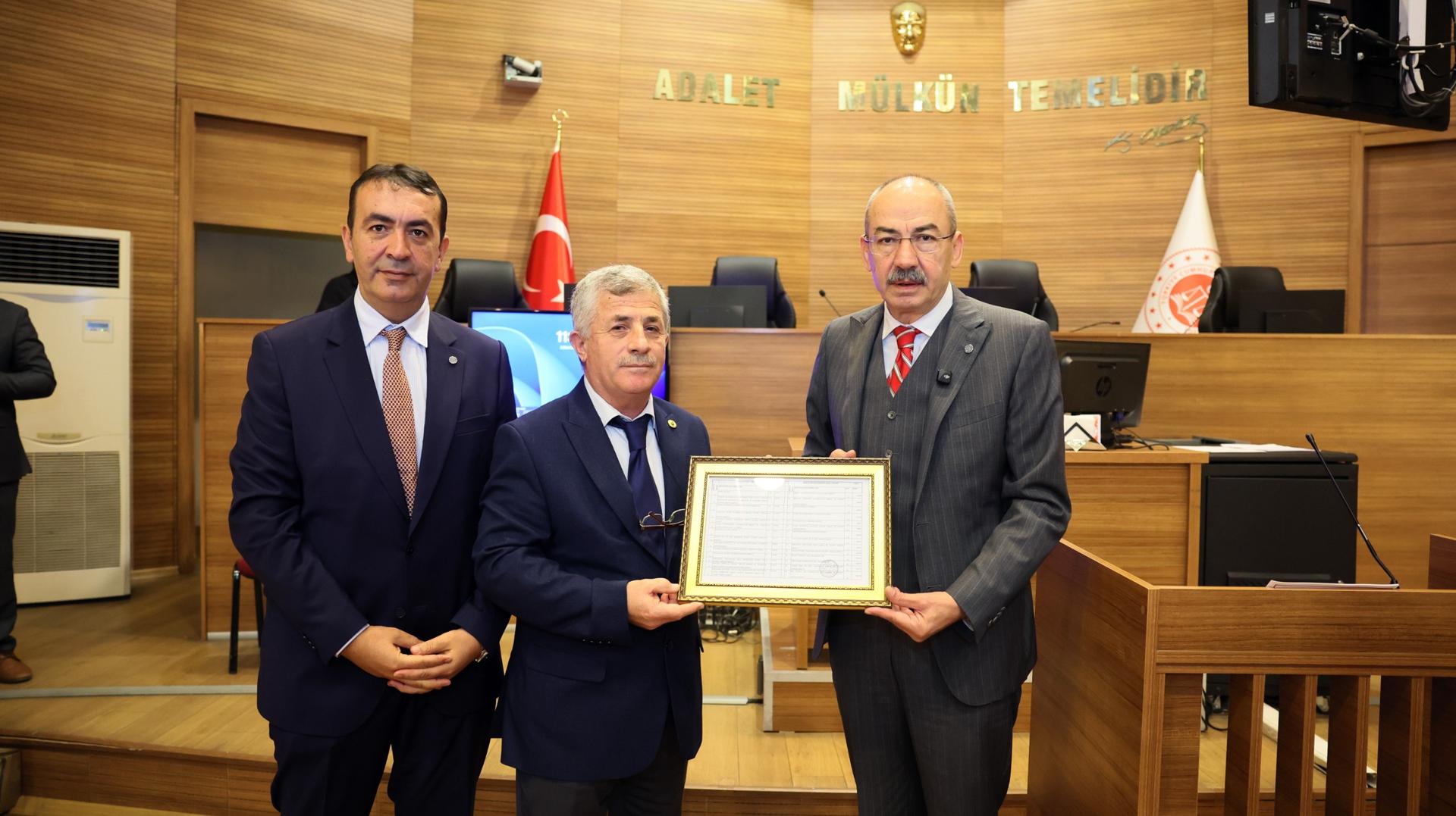 KTO Başkanı Ömer Gülsoy mazbatasını aldı