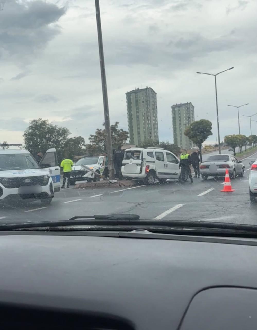 Mimsin’de aynı yerde iki farklı kaza