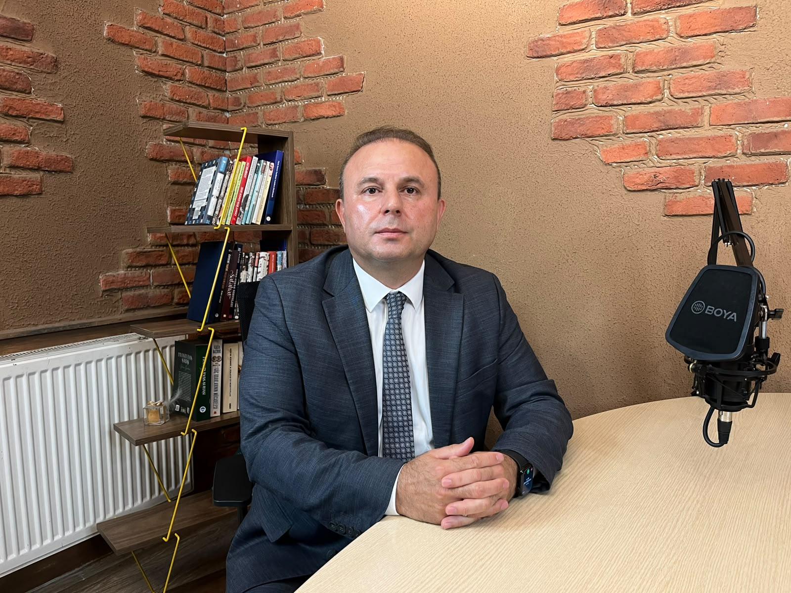 Müdür Saklav, “Hayvancılık yapmak isteyenlere 100 hayvan veriyoruz”