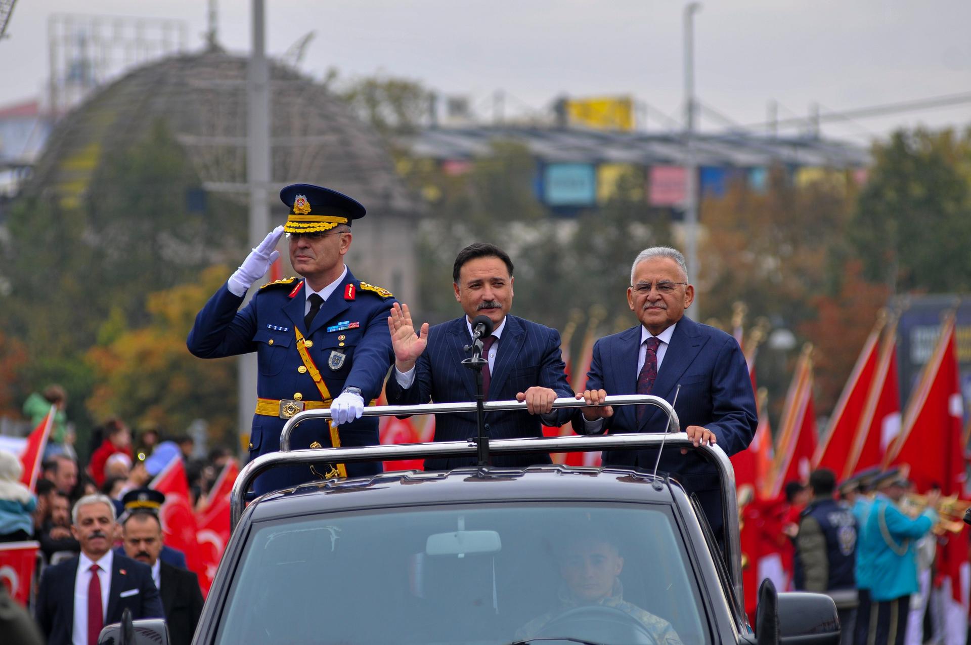 29 Ekim Cumhuriyet Bayramı coşkuyla kutlandı